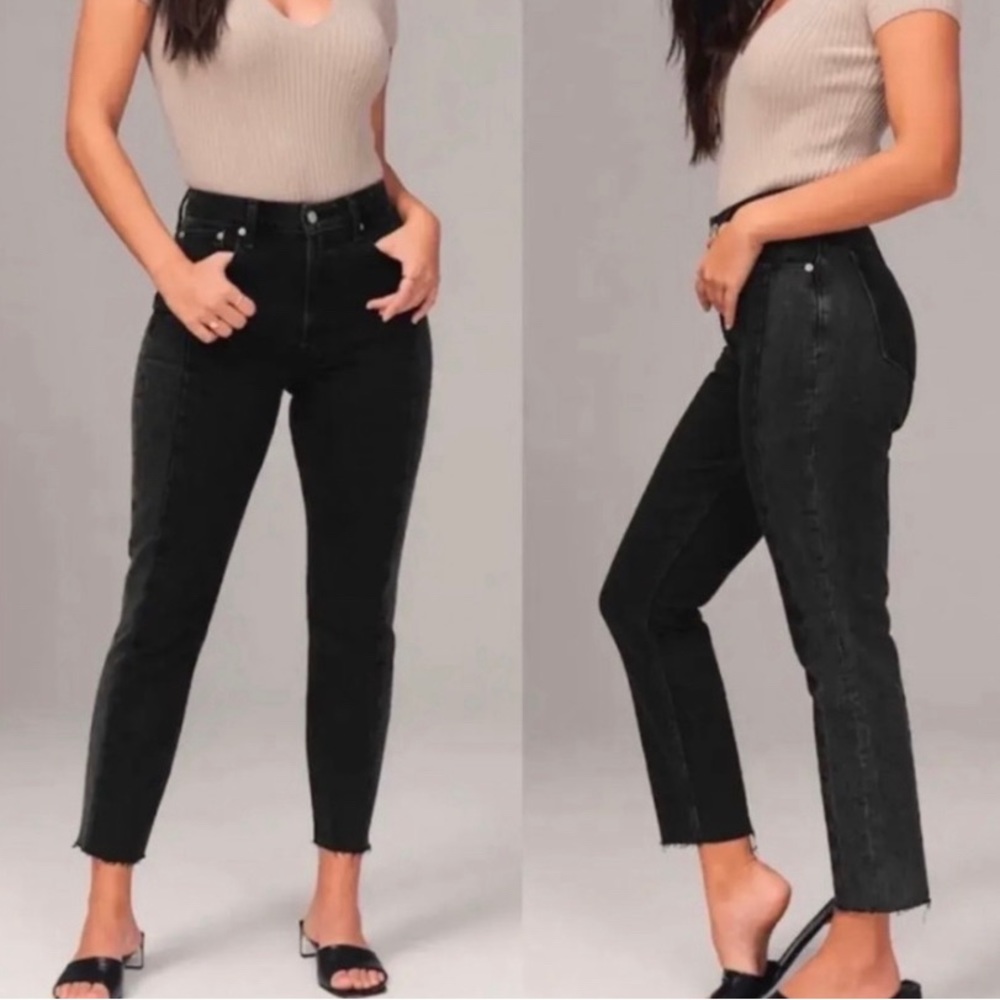 ABERCROMBIE Curve Love High Rise Mom Jeans in Black  27